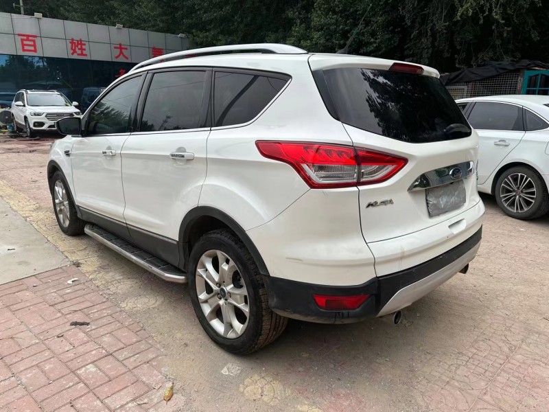 济宁15年福特翼虎4