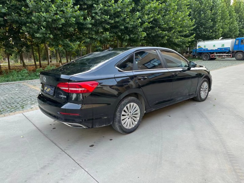 济宁19年大众朗逸5