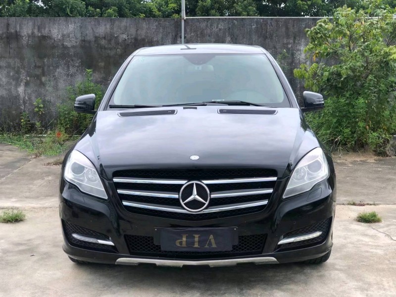 广州13年奔驰R1