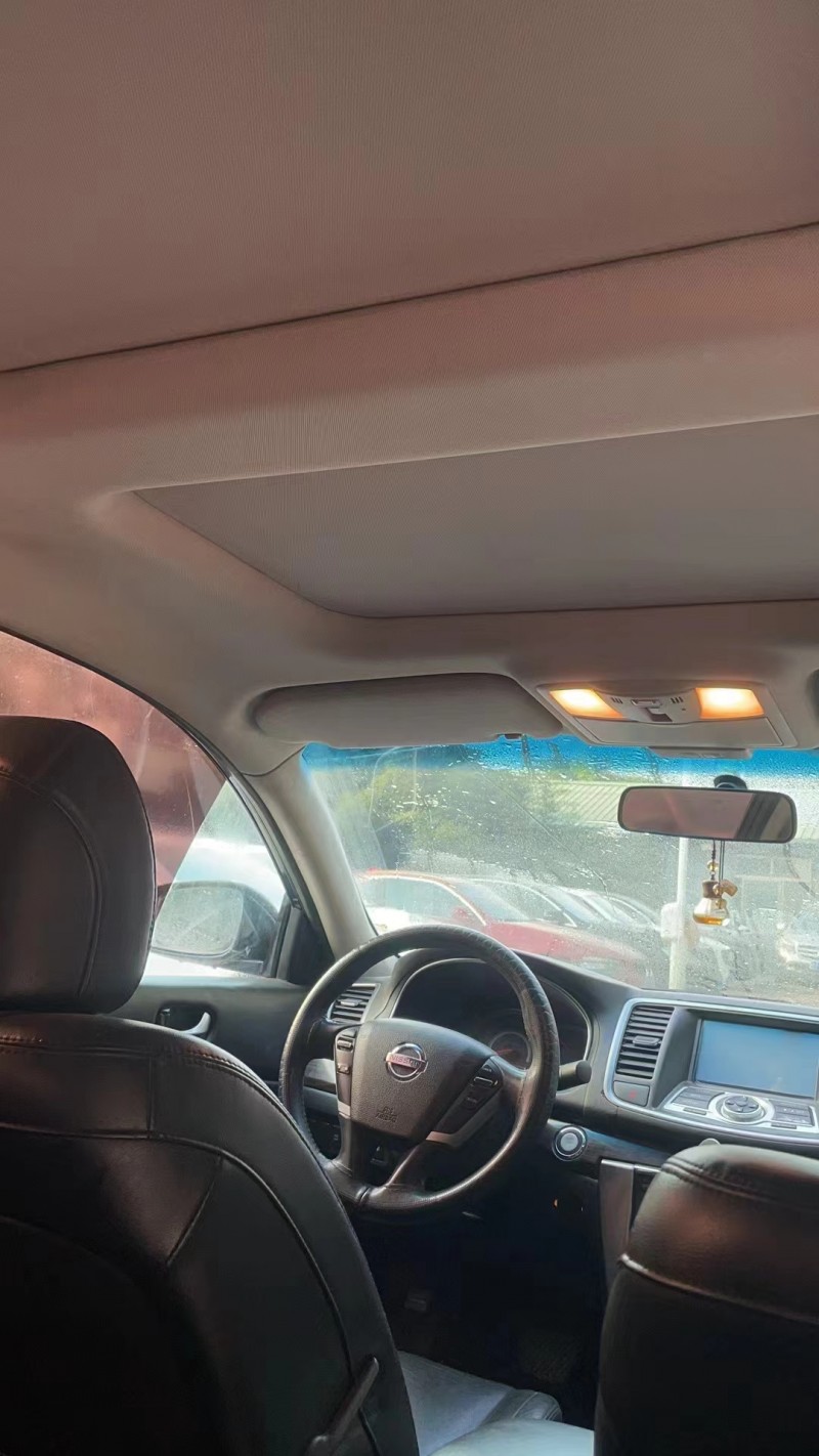 济宁11年日产天籁6