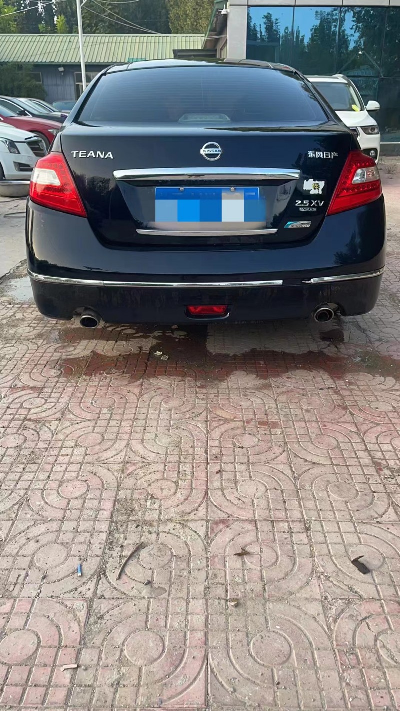 济宁11年日产天籁7