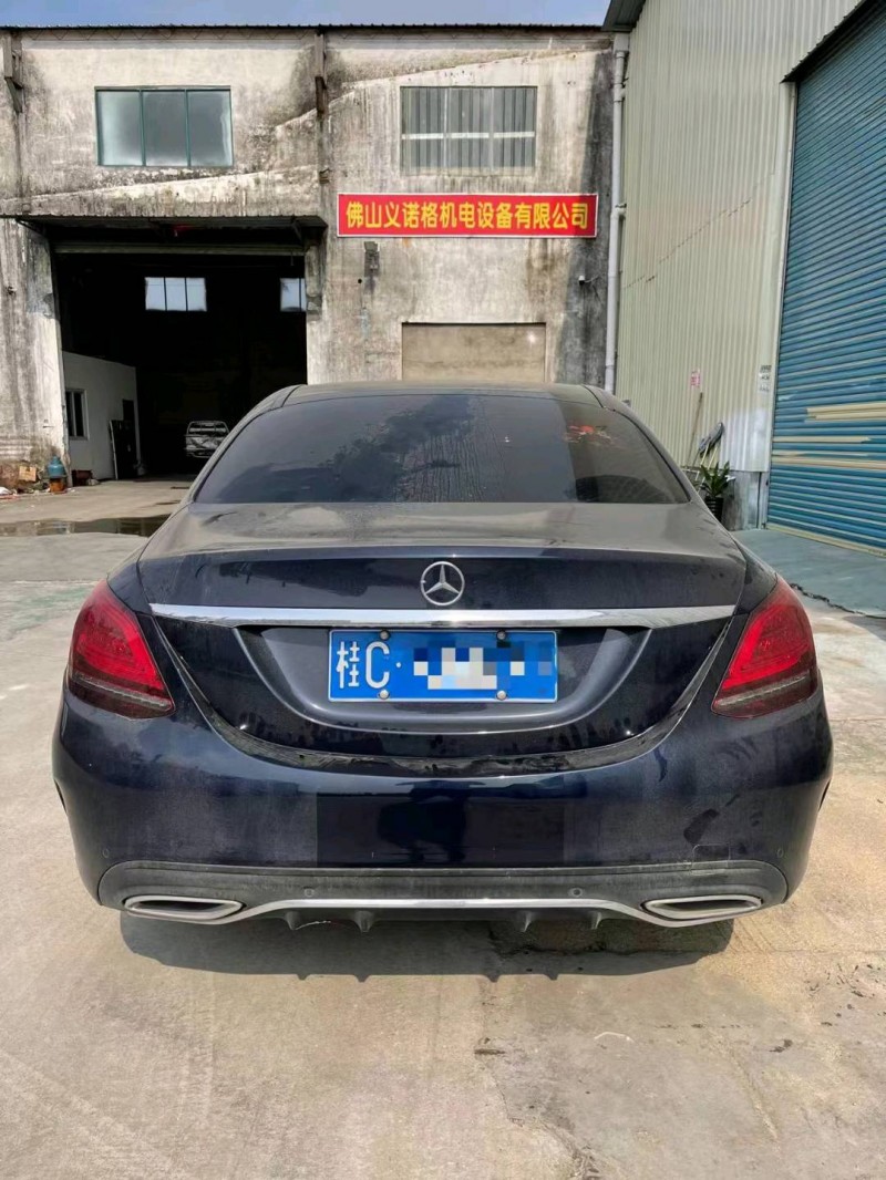 佛山20年奔驰C8