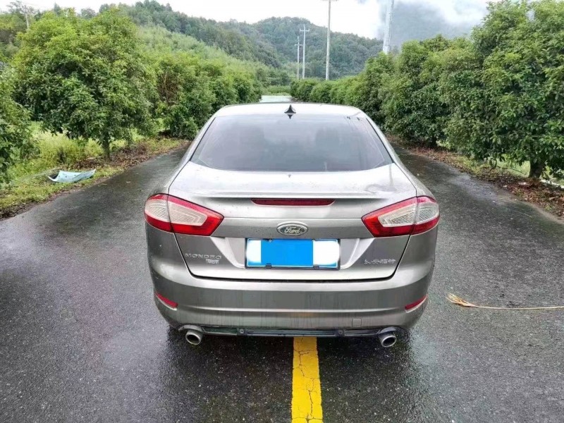 湖州14年福特蒙迪欧-致胜4