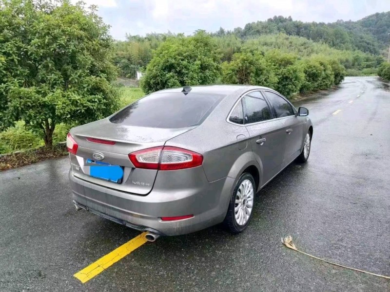 湖州14年福特蒙迪欧-致胜8