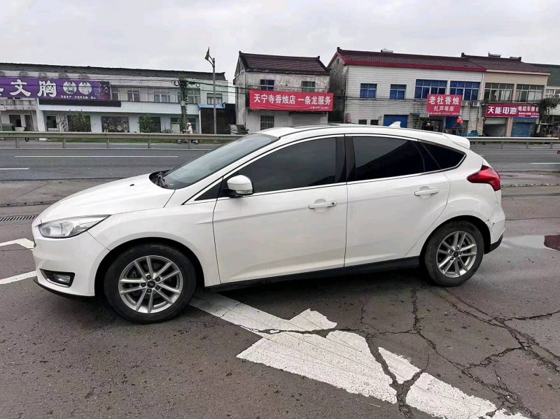 徐州16年福特福克斯3