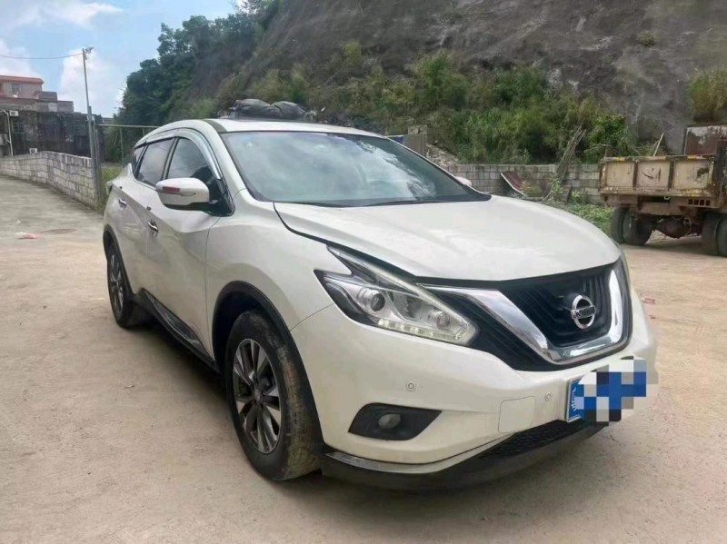 安陽18年日產樓蘭2