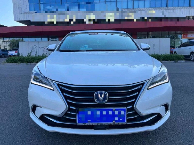 淄博18年长安汽车逸动1