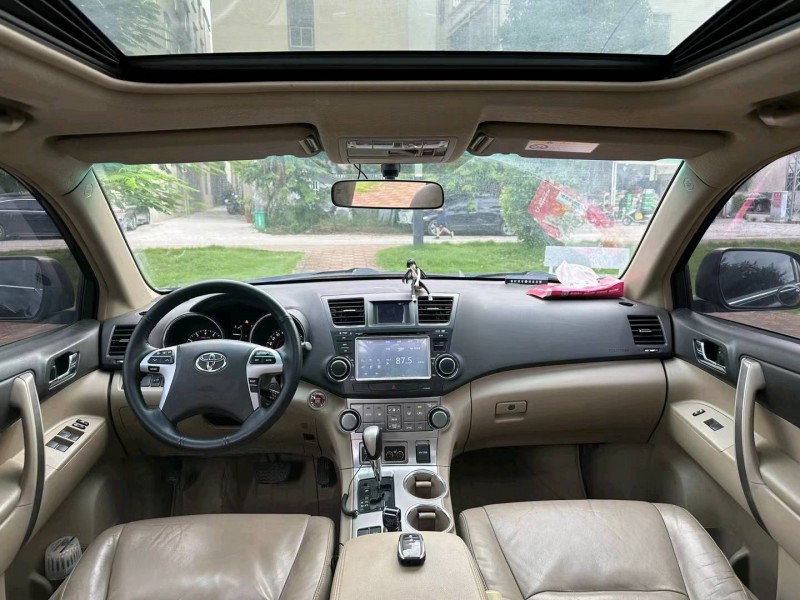 佛山12年丰田汉兰达4