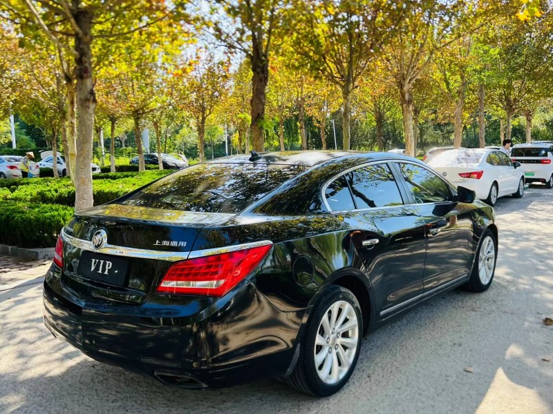 聊城14年别克君越4