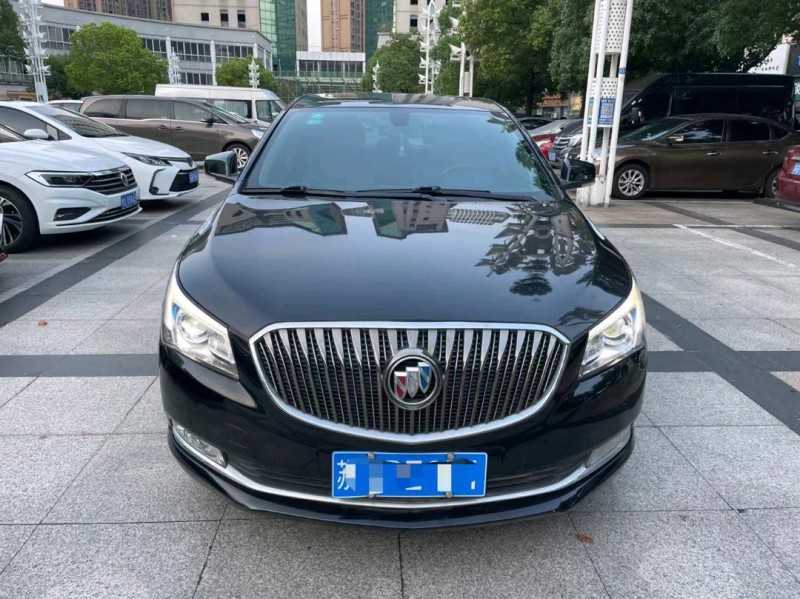 苏州16年别克君越1