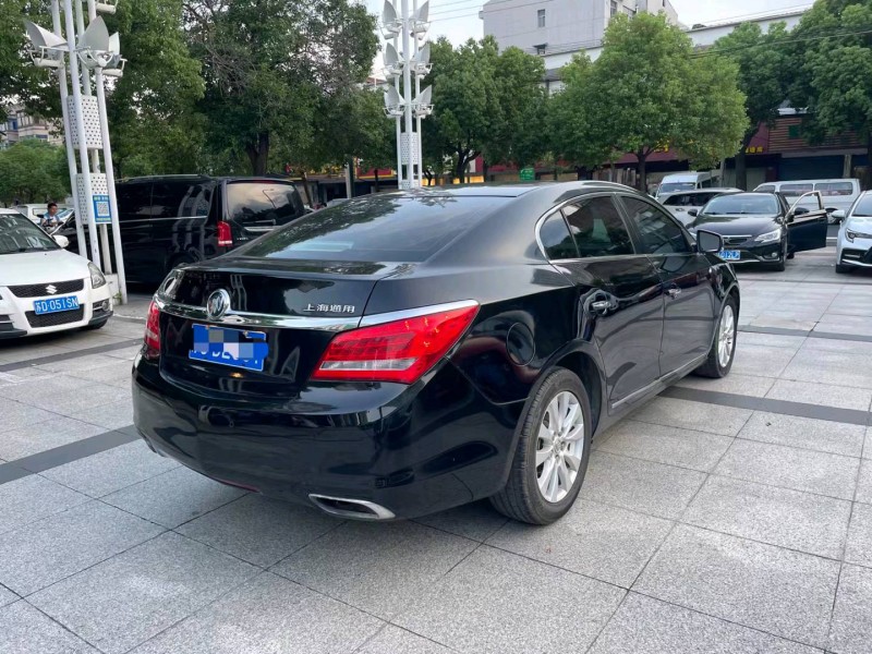 苏州16年别克君越4