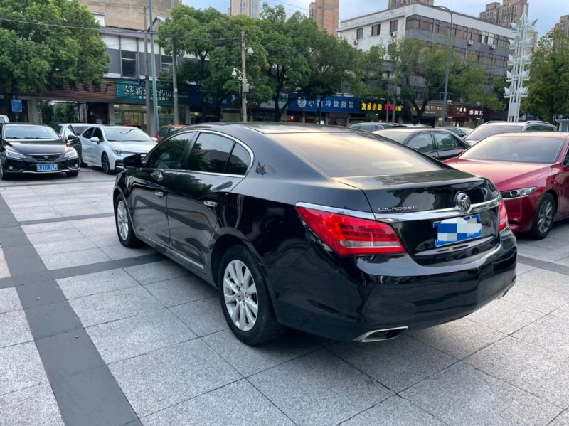 苏州16年别克君越7