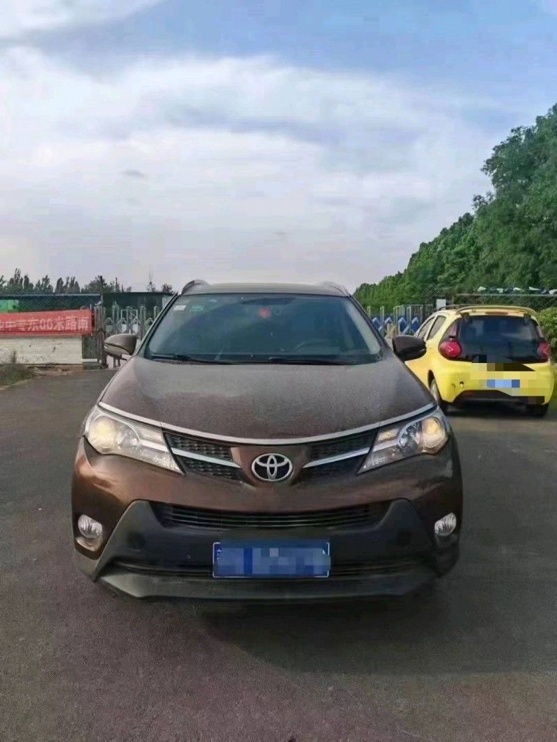 聊城15年丰田RAV4荣放1