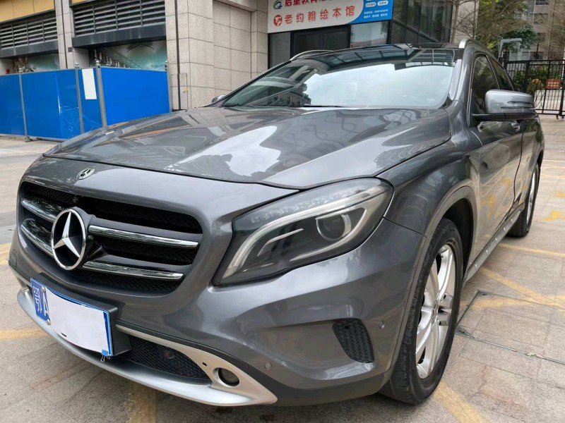 佛山17年奔驰GLA2