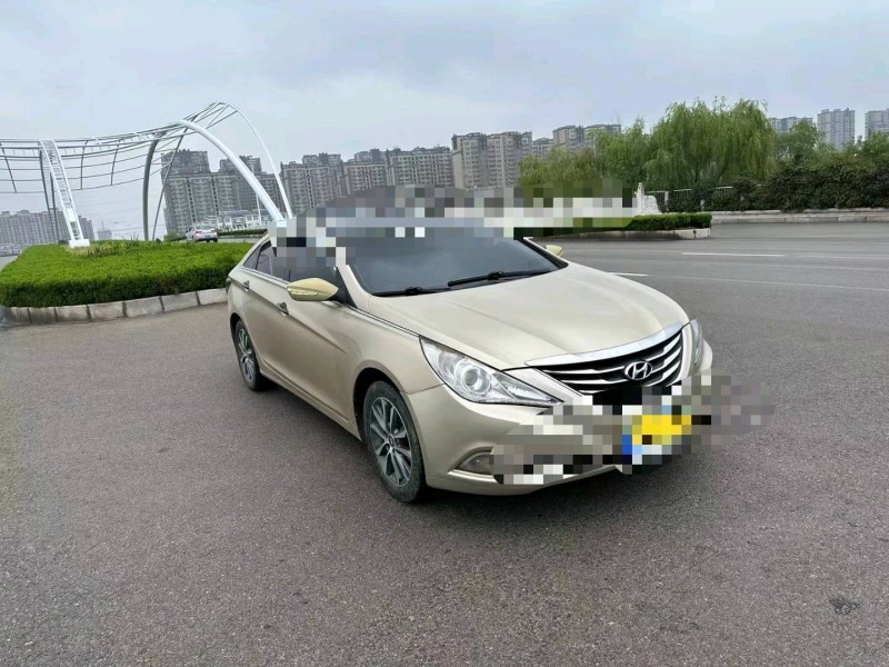 聊城13年现代索纳塔八3