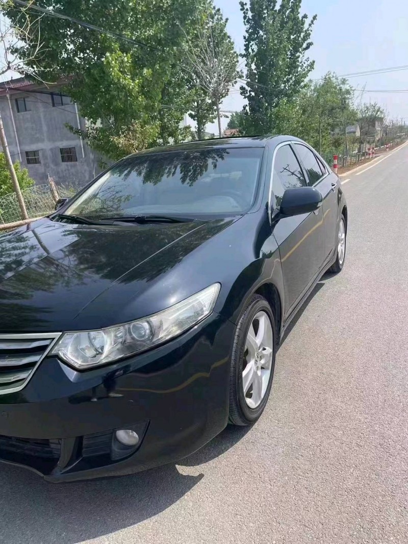 济南13年本田思铂睿2