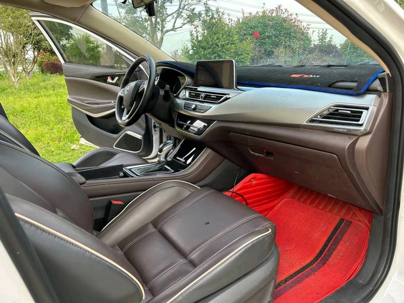 徐州19年长安汽车CC7