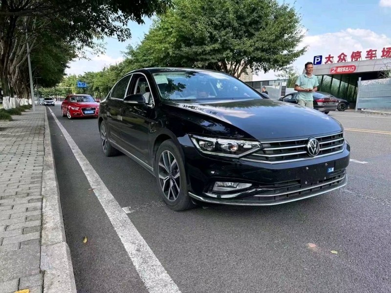 重庆23年大众迈腾2