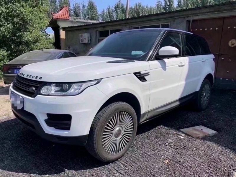 东营16年路虎揽胜3