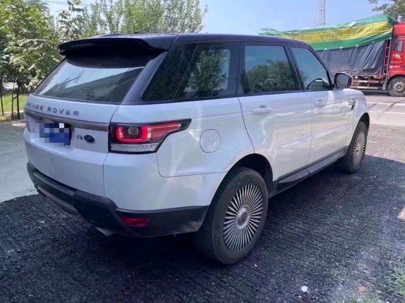 东营16年路虎揽胜4