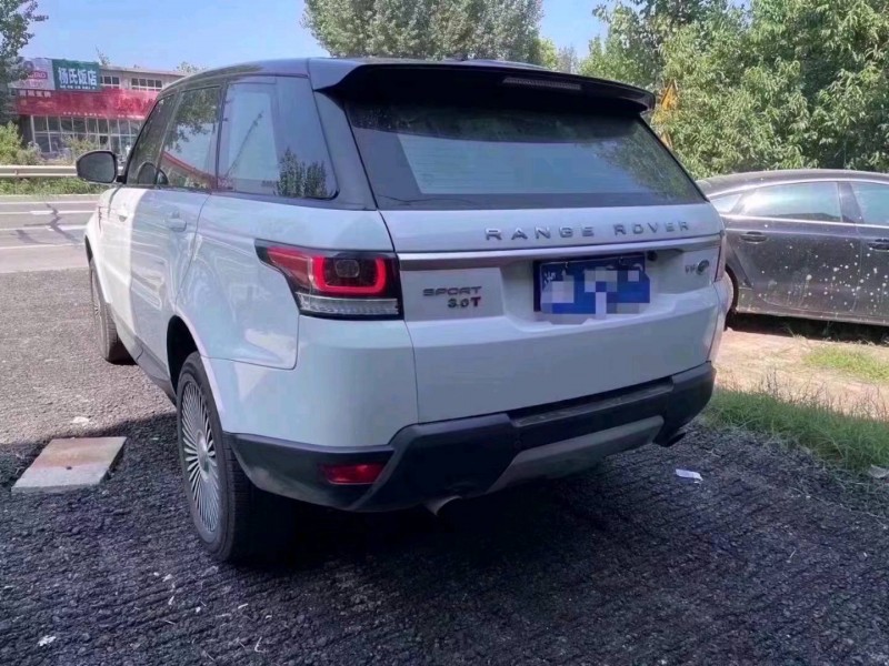 东营16年路虎揽胜6