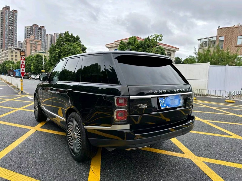 珠海19年路虎揽胜行政8