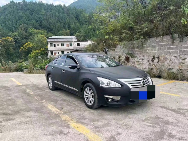 重庆15年日产天籁3