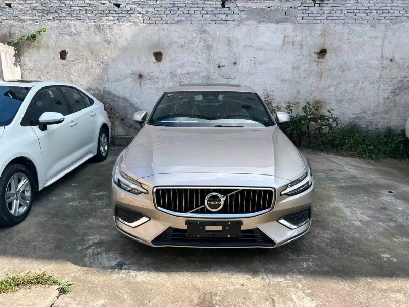 嘉兴23年沃尔沃S60L1