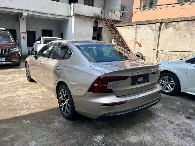 嘉兴23年沃尔沃S60L8