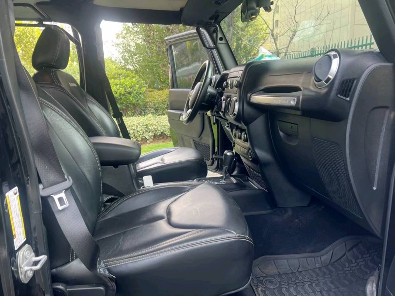 东营18年Jeep牧马人6