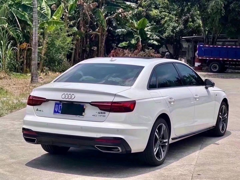 深圳22年奥迪A4L3