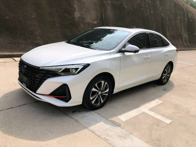 青岛23年长安汽车逸动3