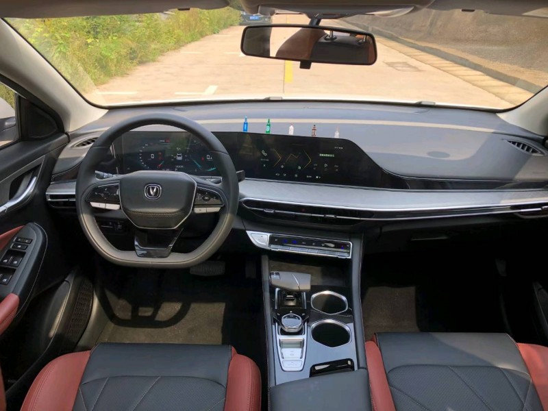 青岛23年长安汽车逸动6