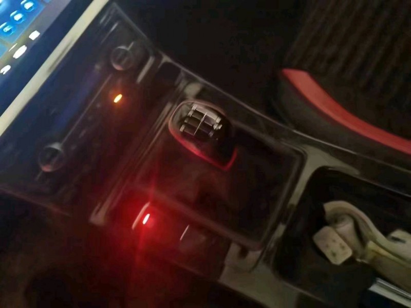 邯郸20年吉利帝豪GS4