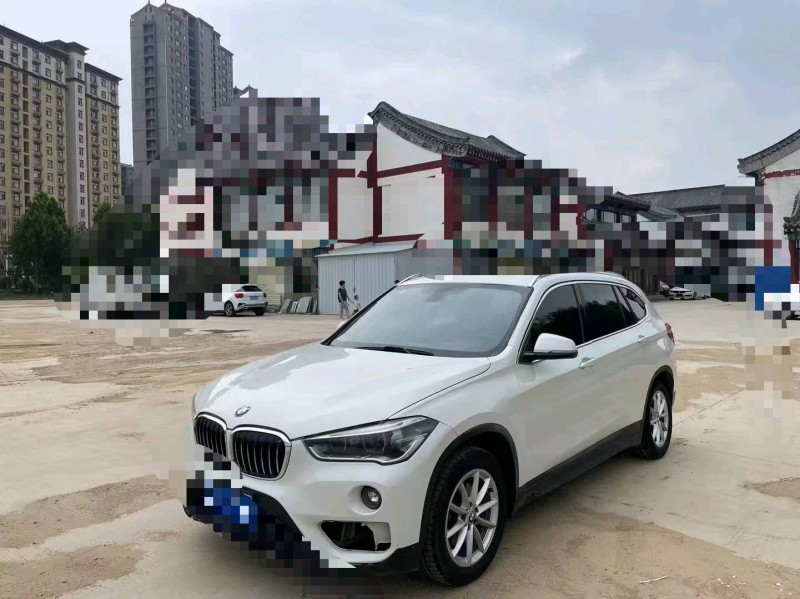 济宁18年宝马X12