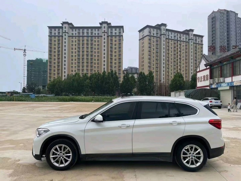 济宁18年宝马X13