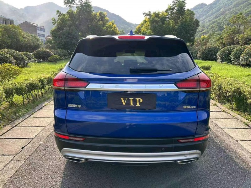 邯郸20年吉利博越8