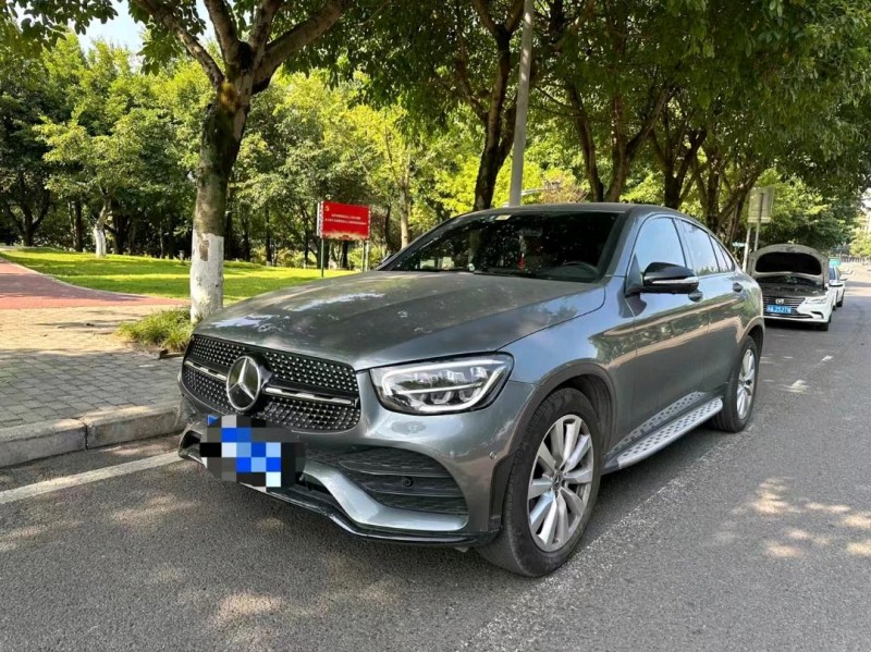 重庆20年奔驰GLC2