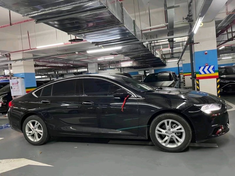 重庆23年别克君威3