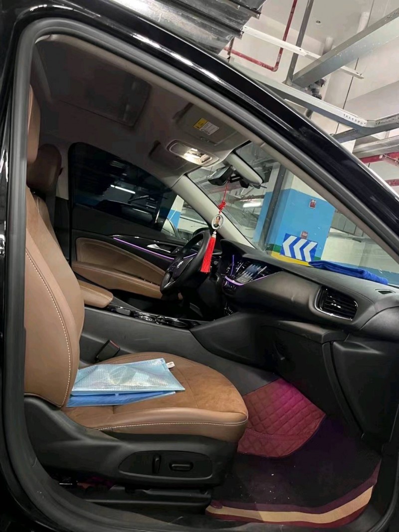 重庆23年别克君威9