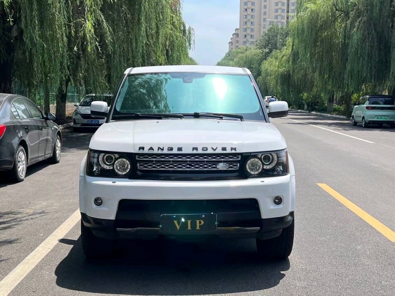 青岛13年路虎揽胜运动1