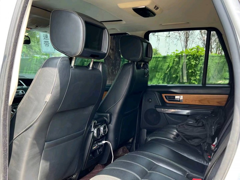 青岛13年路虎揽胜运动3