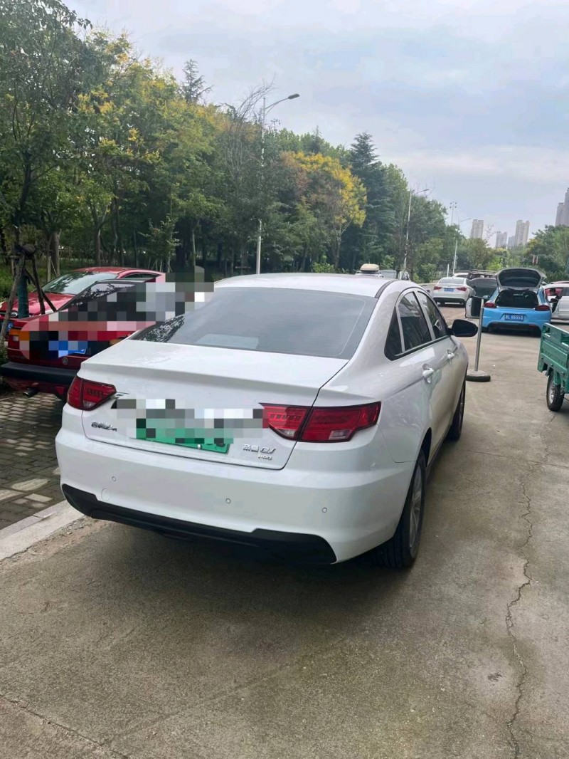 东营23年吉利帝豪3
