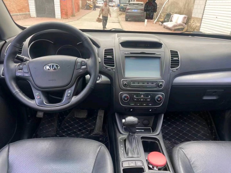 邯郸13年起亚索兰托4