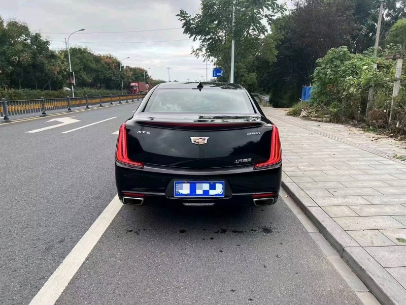 嘉兴18年凯迪拉克XTS8