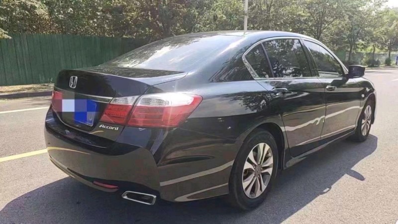 常州15年本田雅阁9