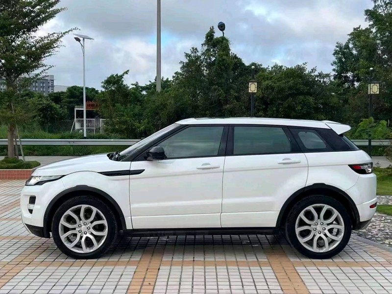 珠海14年路虎极光3