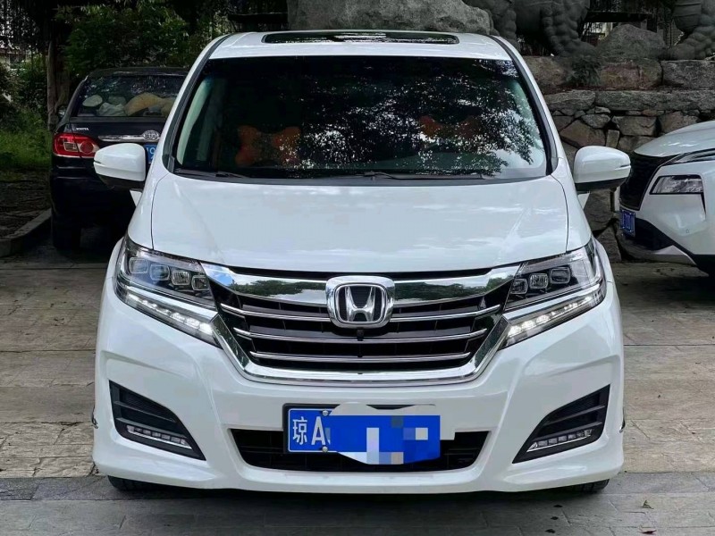 汕头17年本田艾力绅1