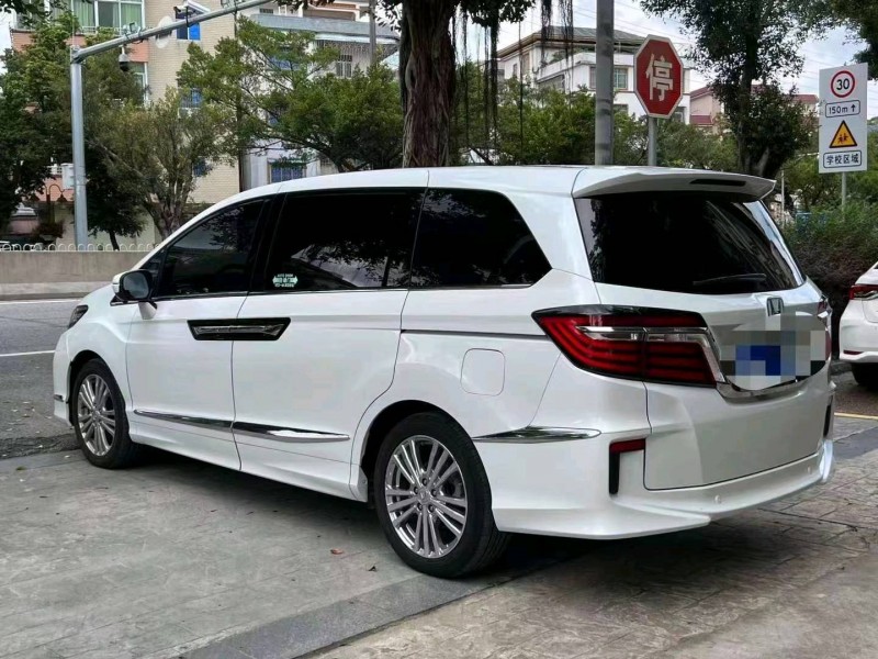 汕头17年本田艾力绅5