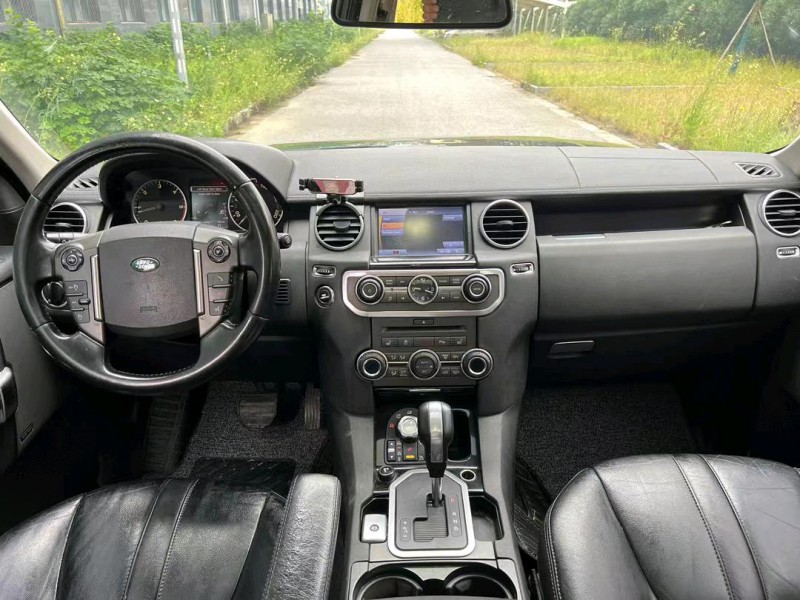 盐城11年路虎发现6